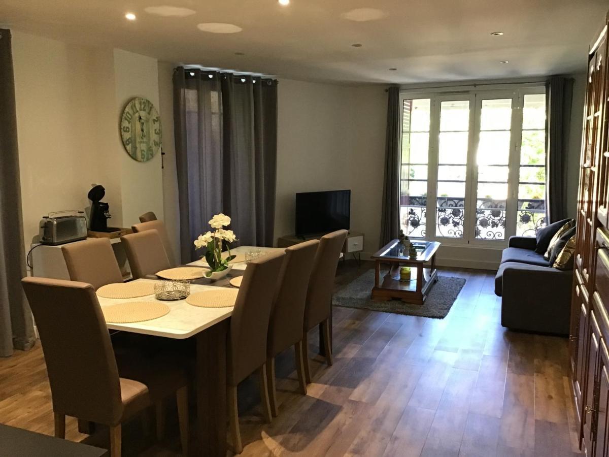 Magnifique T4 Avec Terrasse A Saint-Nectaire - 8 Pers Apartment Екстериор снимка